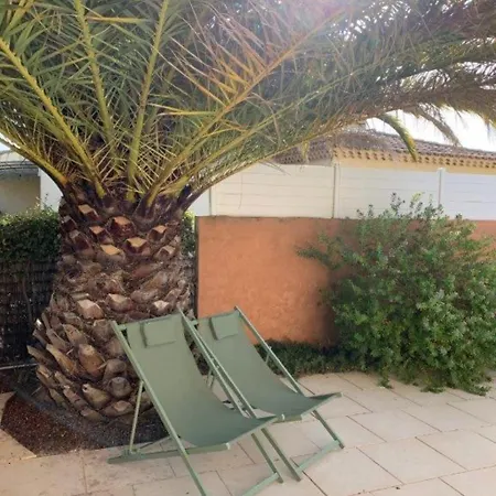 4 Etoiles Climatisee, Piscine, Parking