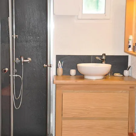 Corinthe - 4 Etoiles 160m2, Climatisee, Piscine, Parking Villa