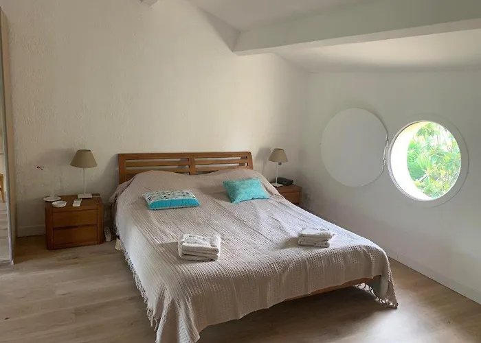 4 Etoiles Climatisee, Piscine, Parking ヴィラ *